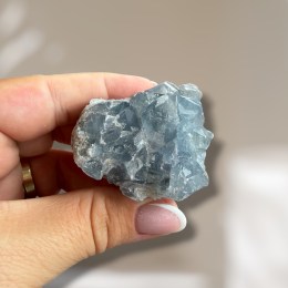 celestin-surovy-mineral-110-46-g-01