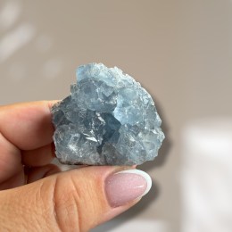 celestin-surovy-mineral-135-51-g-01