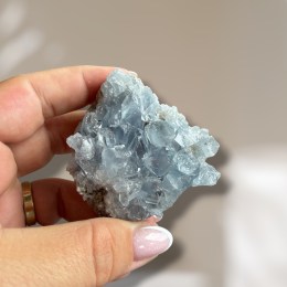 celestin-surovy-mineral-150-74-g-01