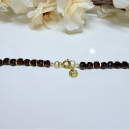 granat-fazetovany-hematit-pokoveny-perla-nahrdelnik-43-cm-o-kocky-4x4-mm-04