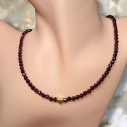 granat-fazetovany-nahrdelnik-so-srdieckom-41-5-cm-o-gul-4-mm-04