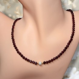 granat-fazetovany-perla-nahrdelnik-40-cm-o-gul-4-mm-04