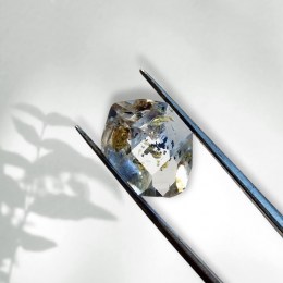 herkimer-marmarossky-diamant-s-petroleumom-surovy-0-71g-02