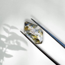 herkimer-marmarossky-diamant-s-petroleumom-surovy-0-77g-1-01