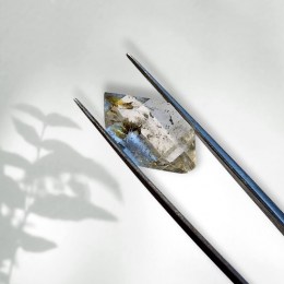 herkimer-marmarossky-diamant-s-petroleumom-surovy-0-90g-02