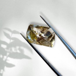 herkimer-marmarossky-diamant-s-petroleumom-surovy-1-20g-02