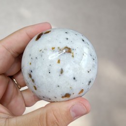 hessonit-granat-v-kremeni-gula-342-83-g-o-6-2-cm-03