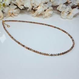 mesacny-kamen-multicolor-fazetovany-hematit-pokoveny-nahrdelnik-43-2-cm-o-gul-3x3-mm-02