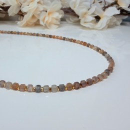 mesacny-kamen-multicolor-fazetovany-hematit-pokoveny-nahrdelnik-43-2-cm-o-gul-3x3-mm-03