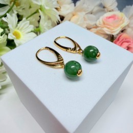 nefrit-visiace-nausnice-v-pozlatenom-striebre-o-gul-8-mm-01