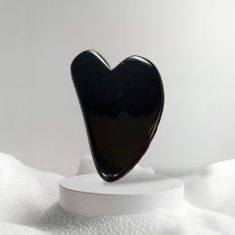 obsidian-cierny-masazna-pomocka-na-tvar-gua-sha-01