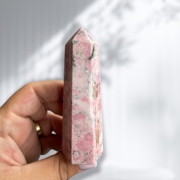 rodochrozit-obelisk-155-66-g-v-9-6-cm-02