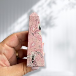 rodochrozit-obelisk-156-89-g-v-9-1-cm-01