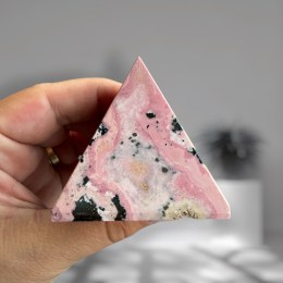rodochrozit-pyramida-5-5x5-5-cm-01