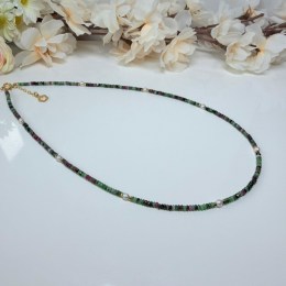 rubin-v-zoisite-fazetovany-hematit-pokoveny-perla-nahrdelnik-41-5-2-cm-o-gul-2x1-mm-02