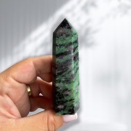 rubin-v-zoisite-spic-115-94-g-v-8-7-cm-01